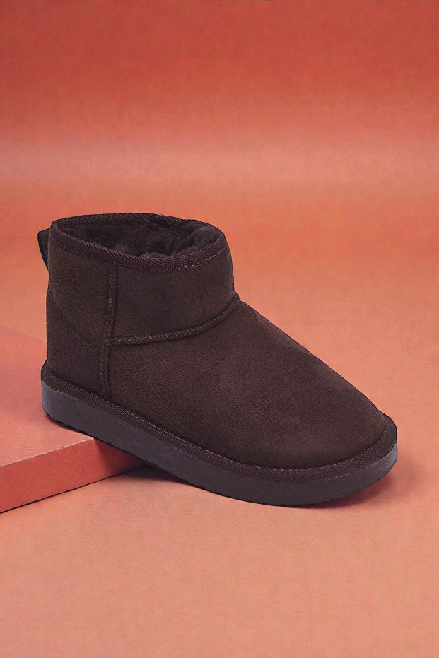 Kapadokya Serisi: Koyu Kahverengi Kürklü Düz Topuklu Kadın Bot