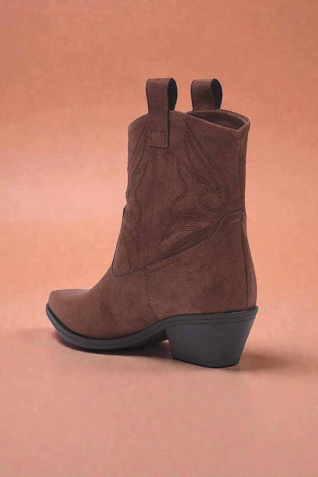 Kapadokya Serisi: Koyu Kahverengi Süet Kovboy Kadın Bot