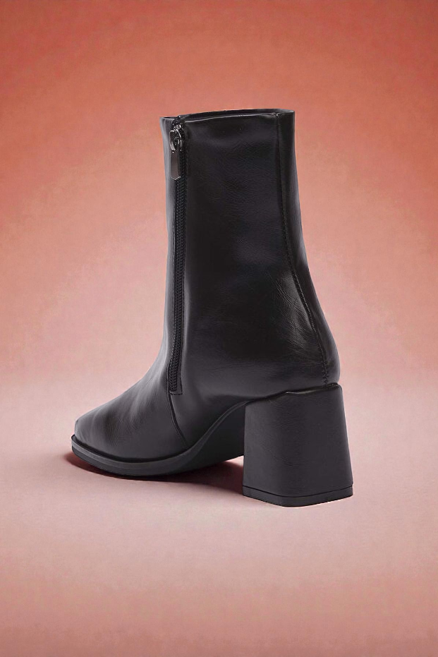 Kapadokya Serisi: Siyah Blok Topuklu Kadın Bot