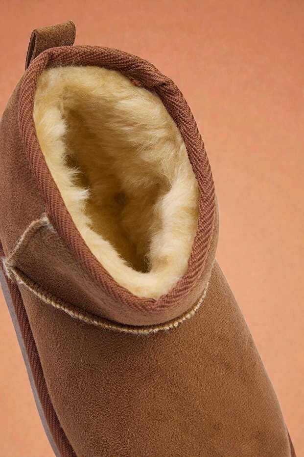 Kapadokya Serisi: Winter Reverie – Taba Kürklü Platform Kadın Bot